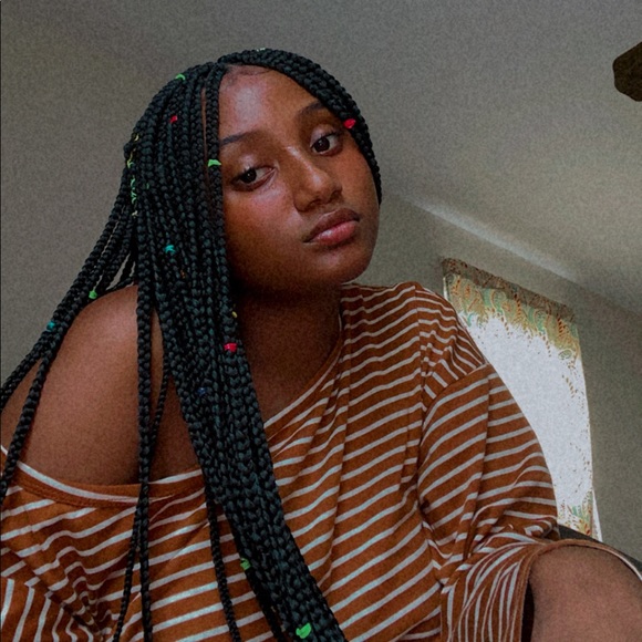 Meet your Posher, Danielle - Picture 1 of 1